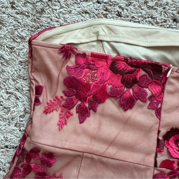 PrettyLittleThing Fuchsia Bandeau Embroidered Lace Bodycon Dress Women’s Size 8 - Picture 11 of 16